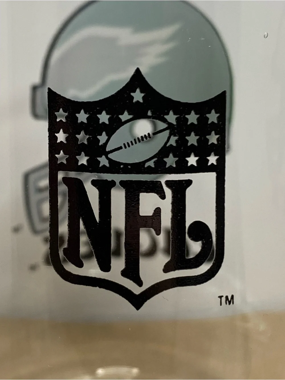 Vintage Philadelphia Eagles NFL Drinking Glass Kelly Green Helmet Tumbler